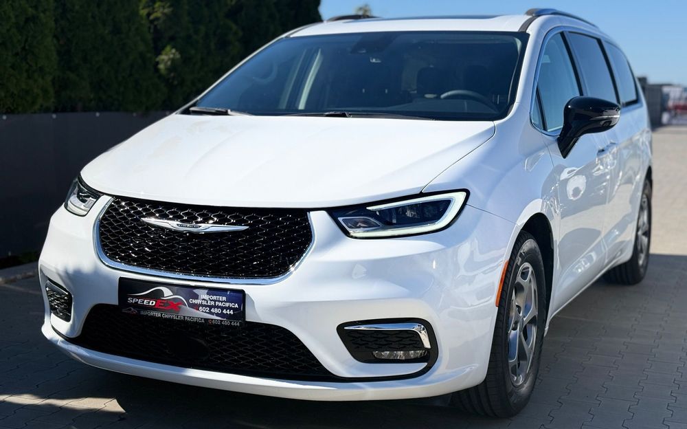 Chrysler Pacifica 2024 LIMITED Niski przebieg