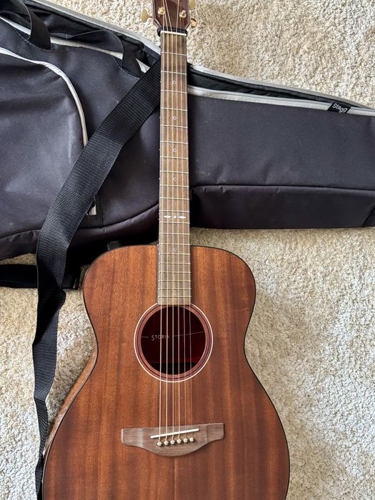Guitarra Yamaha Storia III