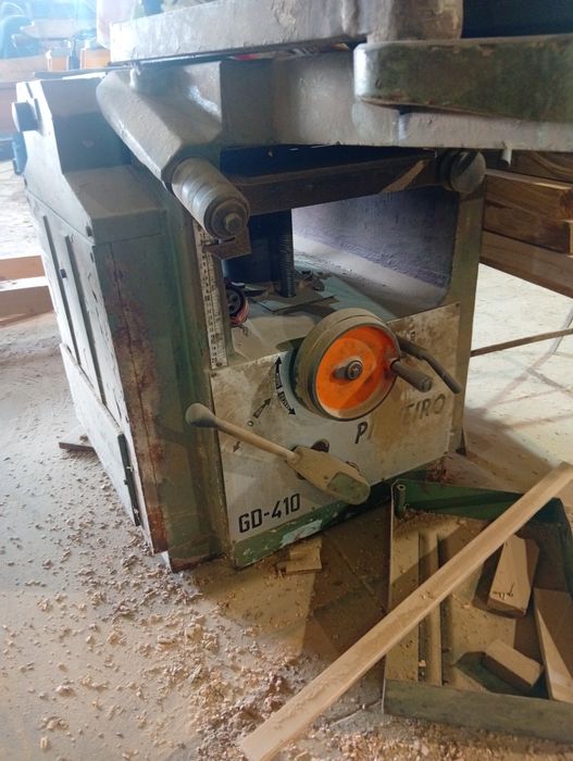 Universal pinheiro GD410