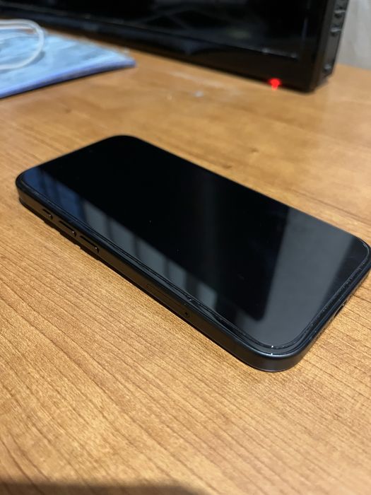 Iphone 16 novo com capas por abrir