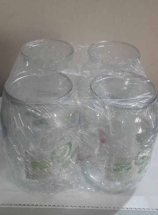 Банки  1 лит, и 0,5 литра. 5 гр