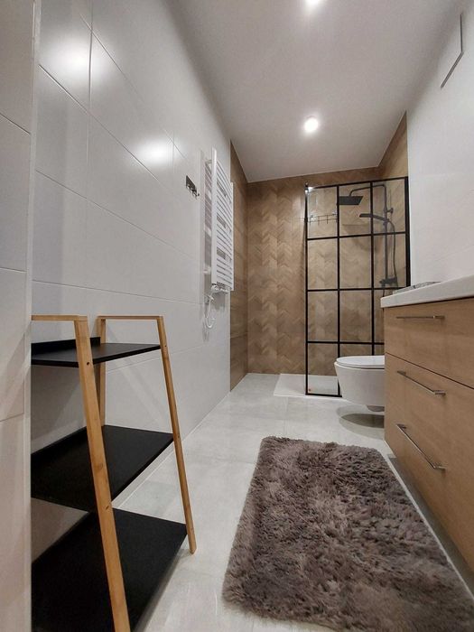 Ścisłe centrum, piękna kawalerka w apartamentowcu z 2022r. pow. 35m2.