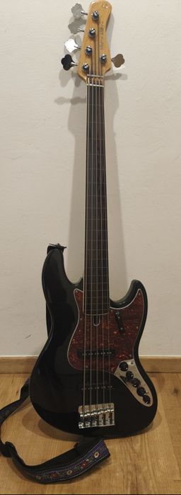 Marcus Miller V7 Alder-5 FL BK 2nd Gen