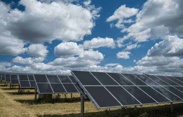 Монтаж сонячних панелей і систем резервного живлення Монтаж инвертора