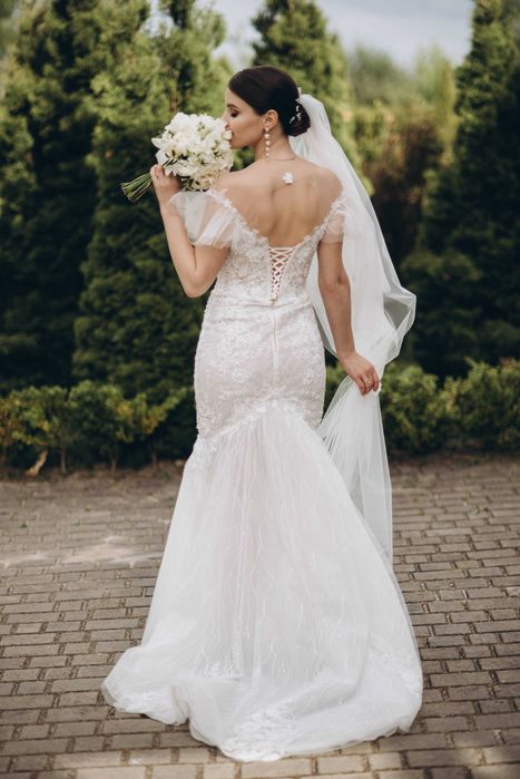 Весільна сукня рибка русалка айворі пудра Ariamo Madison