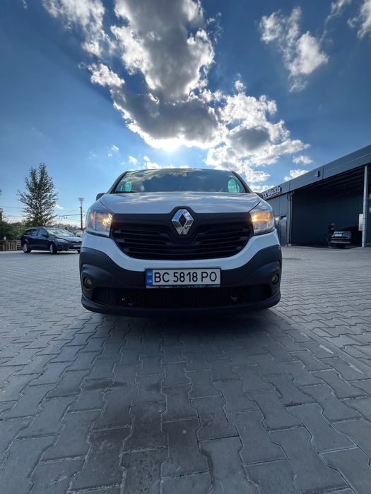 Renault Trafic (повний пасажир)