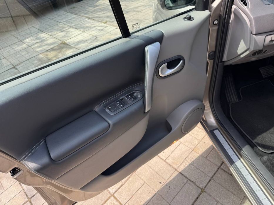 Продам Renault Scenic 2009г. 1.6 бензин, автомат. Обмен, Лизинг