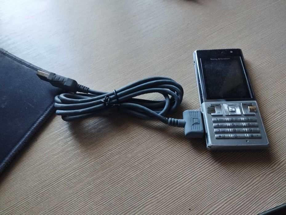 Старые телефоны , аксессуары, прочее