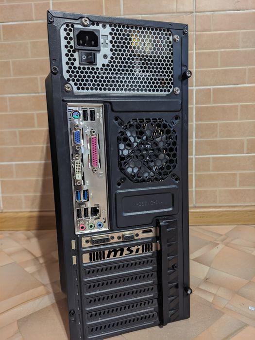 Комп'ютер в зборі. Core I5, 8Gb ОЗУ, GT730 2 GB, SSD 128GB HDD 500GB.