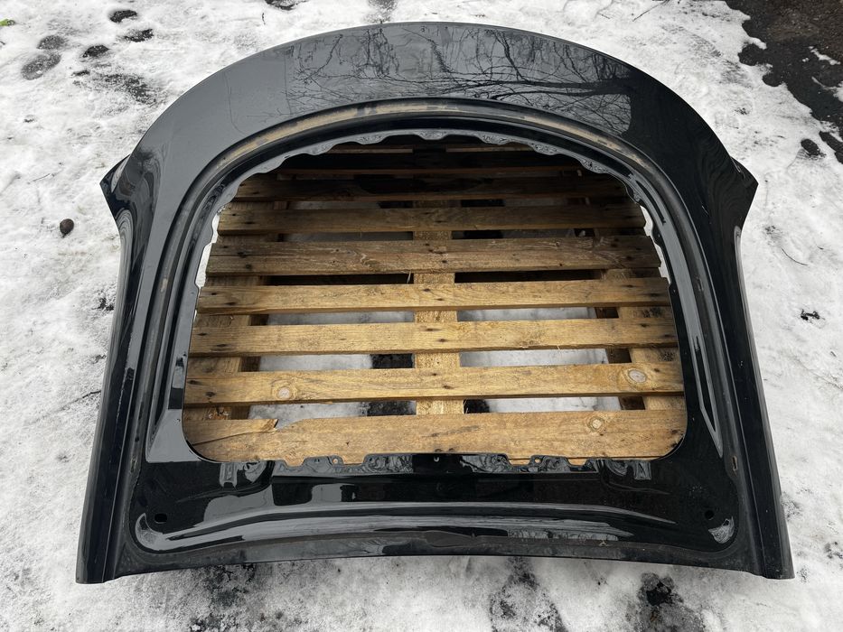 Кришка багажника Ляда Тесла Му Tesla model Y