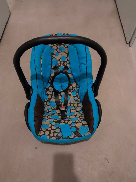 Fotelok samochodowy jedo