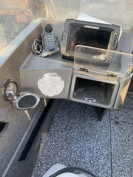 Катер FINVAL 470  з двигуном SUZUKI DF 70