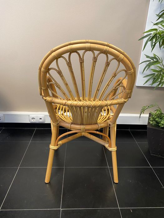Cadeira vintage em bambu e rotim com braços
