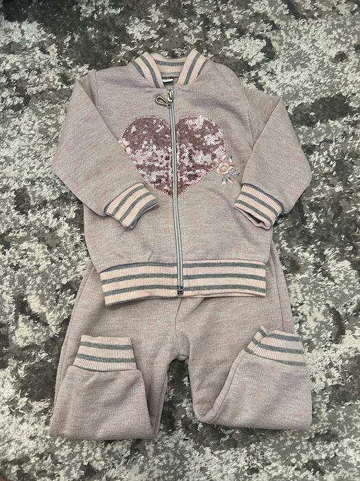 Костюмчик для дівчинки