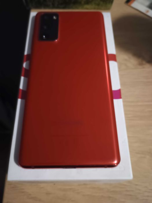 Samsung s20 fe czerwony dual SIM popękana szyba