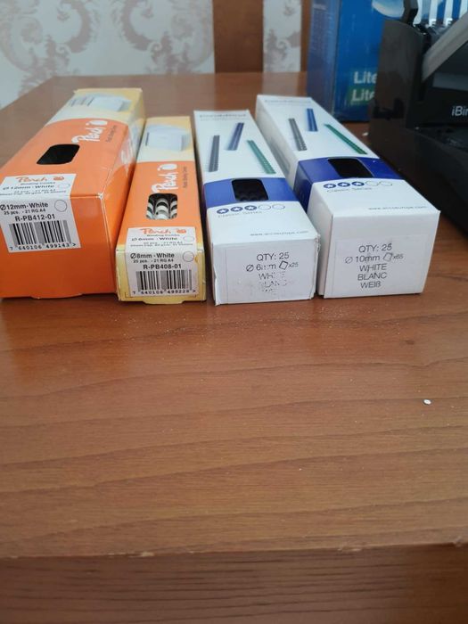 Encadernadora iBind A12, com 8 caixas de argolas