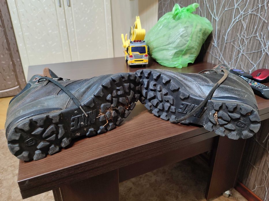 Женские ботинки Nike AIR Hiking обмен на марки или продам за 490 грн