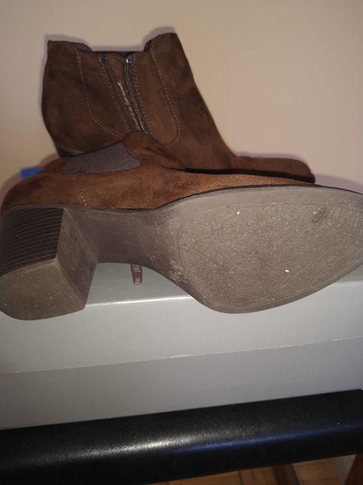 Botki,      szablety