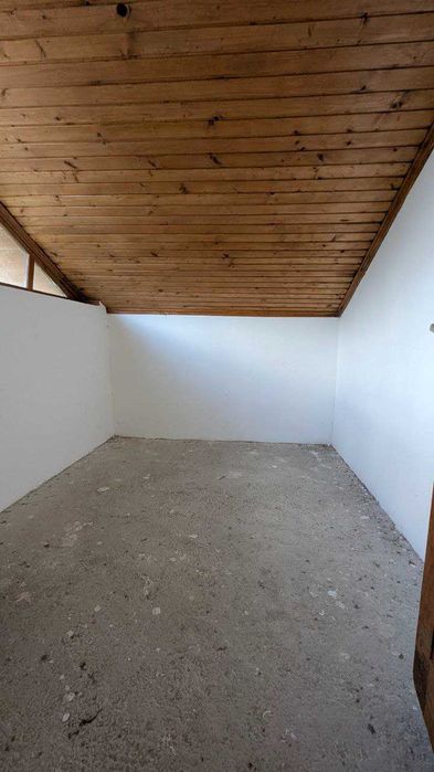 Продається дачний будинок