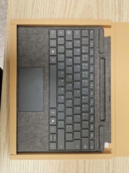 Teclado para Surface Pro com armazenamento caneta (NOVO)