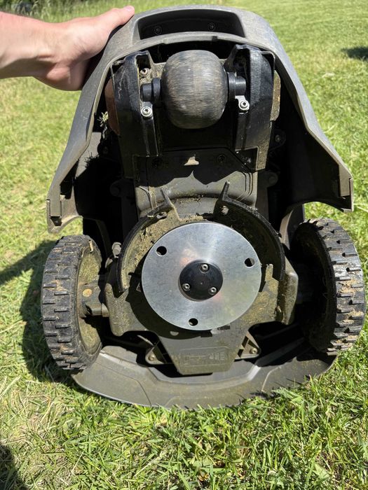 Kosiarka Husqvarna AUTOMOWER 105 kosiła 1773h