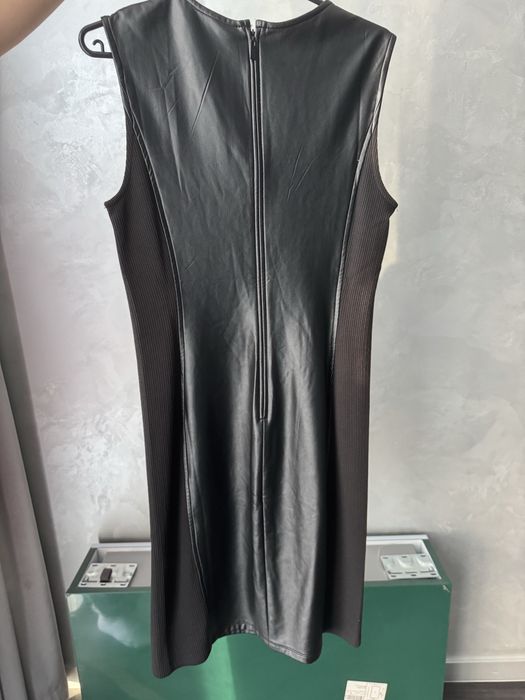 Платье Calvin Klein