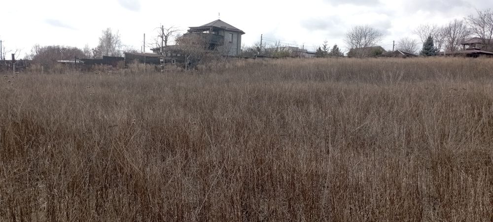 Продам 0.5га в районі Метро з семи учасників з кадастровими номерами