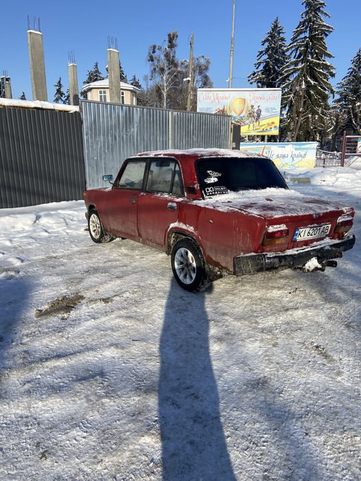 Продам ваз 2103.