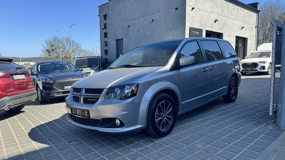Dodge Grand Caravan GT/Skóra/Kamera cofania/7os/Alu17/El.klapaEl. drzwi Podgrz. fot. kiera