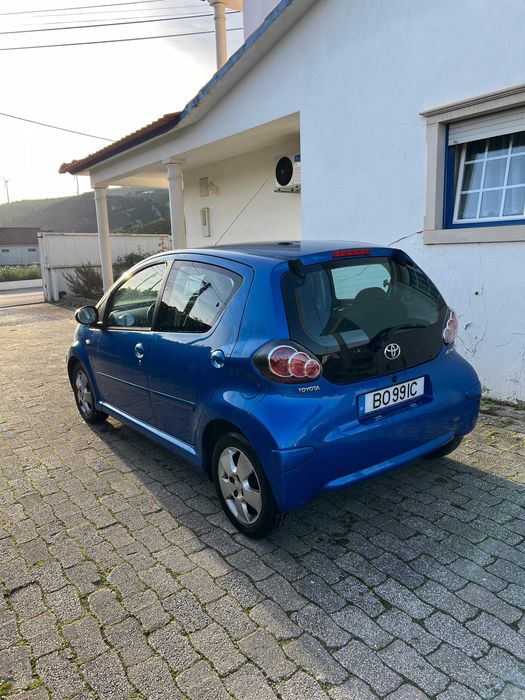 Toyota Aygo 1.0 + AC foto 2