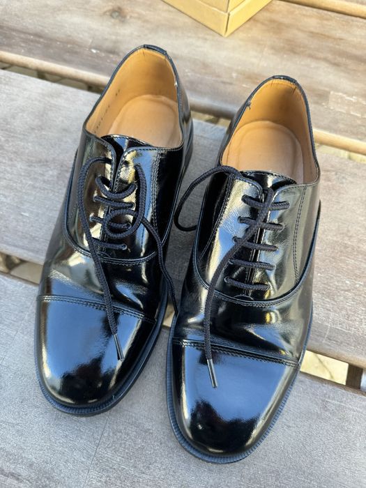 Sapatos preto com brilho