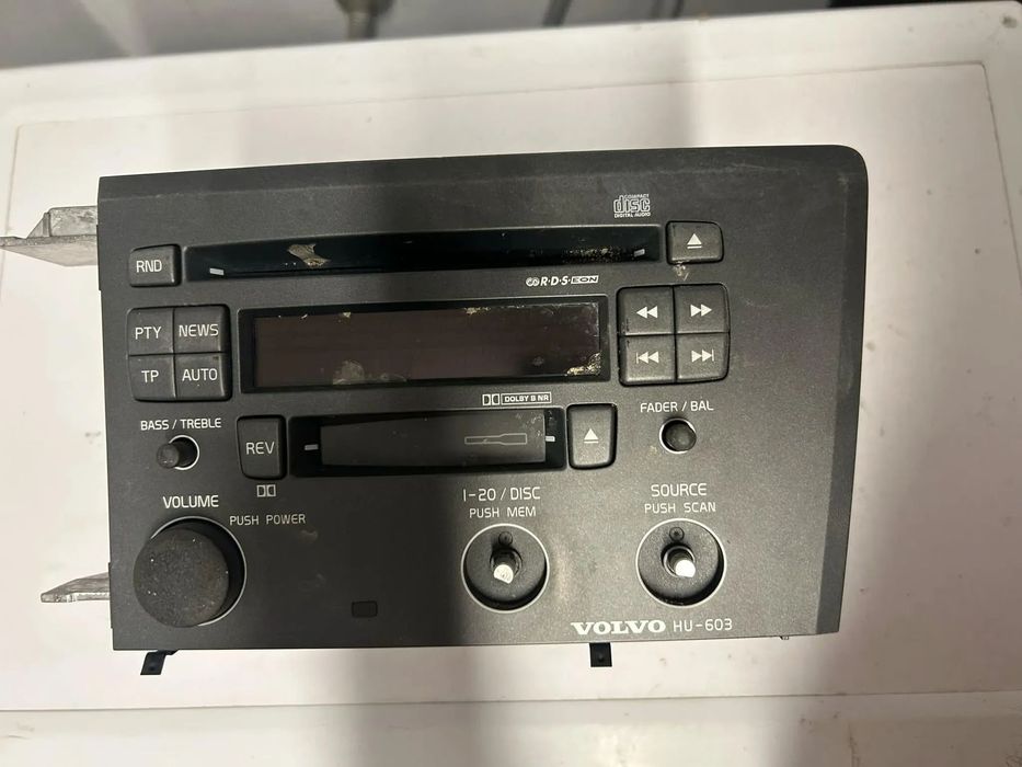 RADIOODTWARZACZ 8651152-1 VOLVO S60 V70 hu603