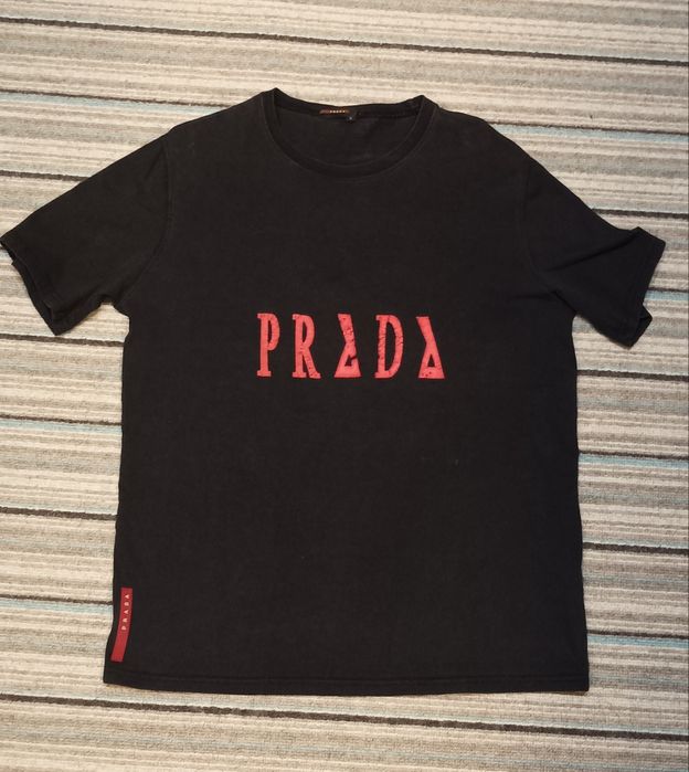T- shirt Prada rozmiar M/L