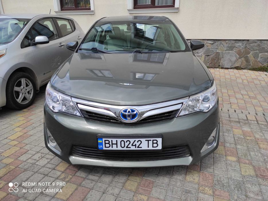 Сдам в аренду Тоyota CAMRY 50 Гибрид 2012 год супер цена 630гр день.