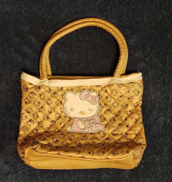Продам сумочку дитячу Hello Kitty