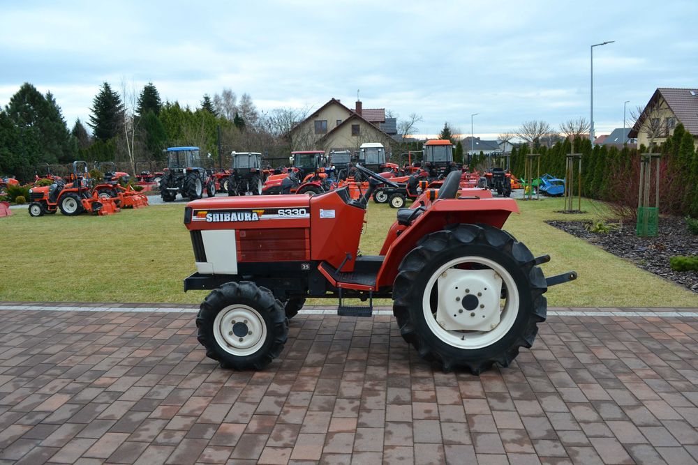 Traktorek japoński mini traktor Yanmar Kubota z ładowaczem