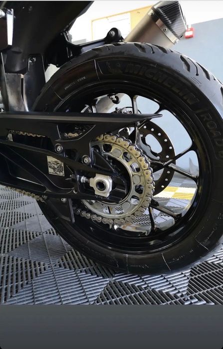 KTM 1090 como nova
