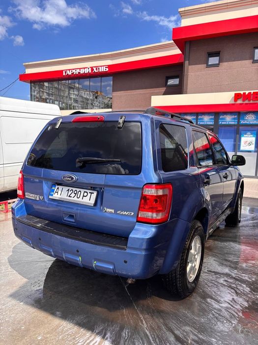 Продам ford escape