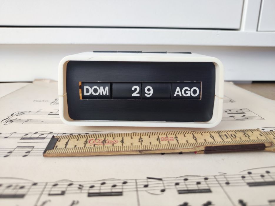 Calendário Perpétuo Vintage Pombo Dati