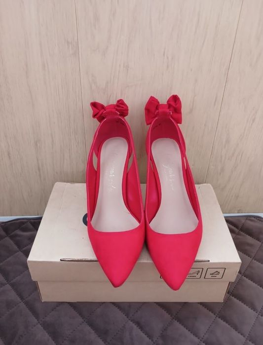 Туфли лодочки велюровые