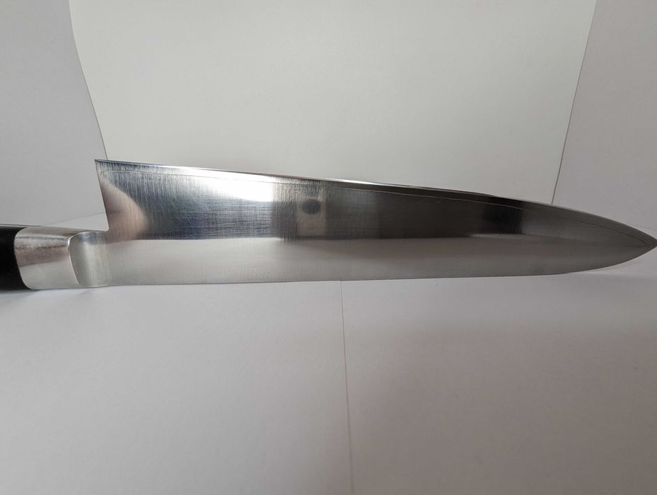 Profesjonalne ostrzenie noży – kamienie wodne + skóra