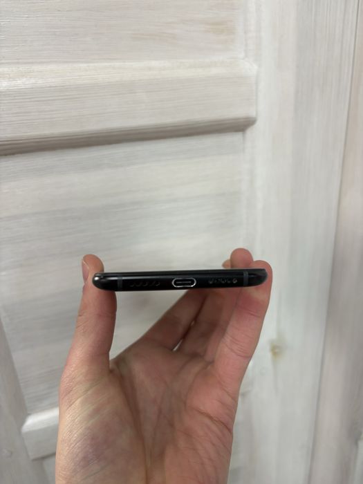 OnePlus 6T  8/128Gb Стан Гарний!