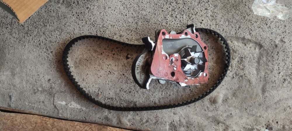 Комплект ГРМ дачія логан