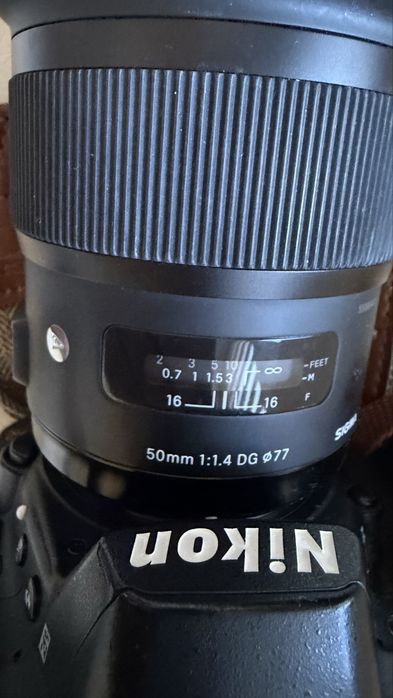 Nikon D750 цифровий дзеркальний фотоопарат та обєктив