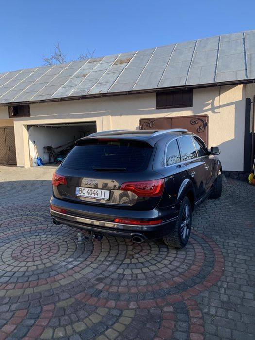 Audi Q7 2013 року