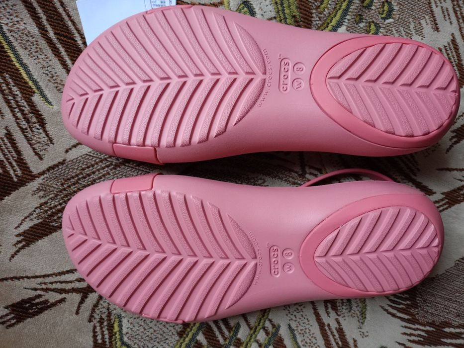 Сандалі women's Crocs Serena Sandal розмір W8