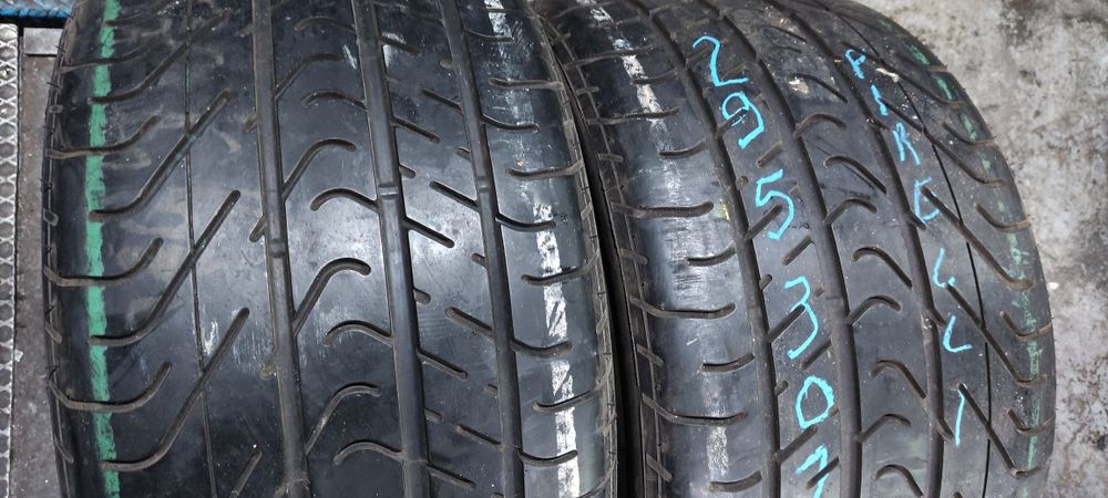 Pneus 295/30/19 semi novos