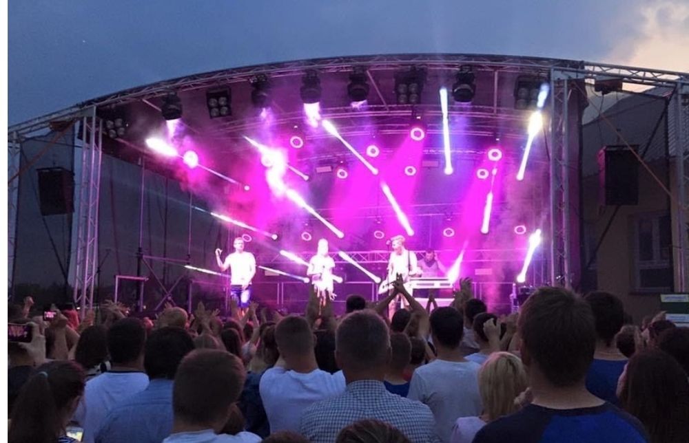 Scena estrada WYNAJEM nagłośnienie Oświetlenie