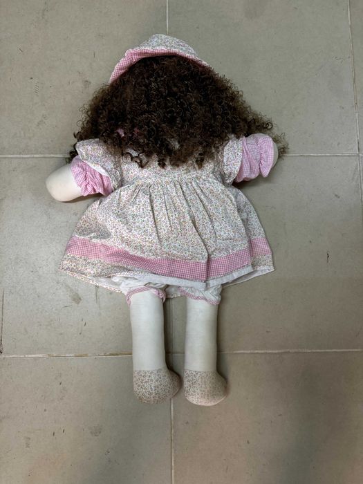 Boneca de Porcelana Fiona + Boneca antiga