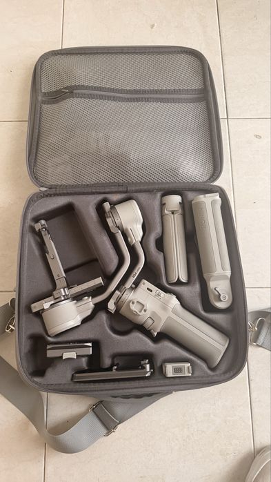 Dji rs4mini combo com tracking module